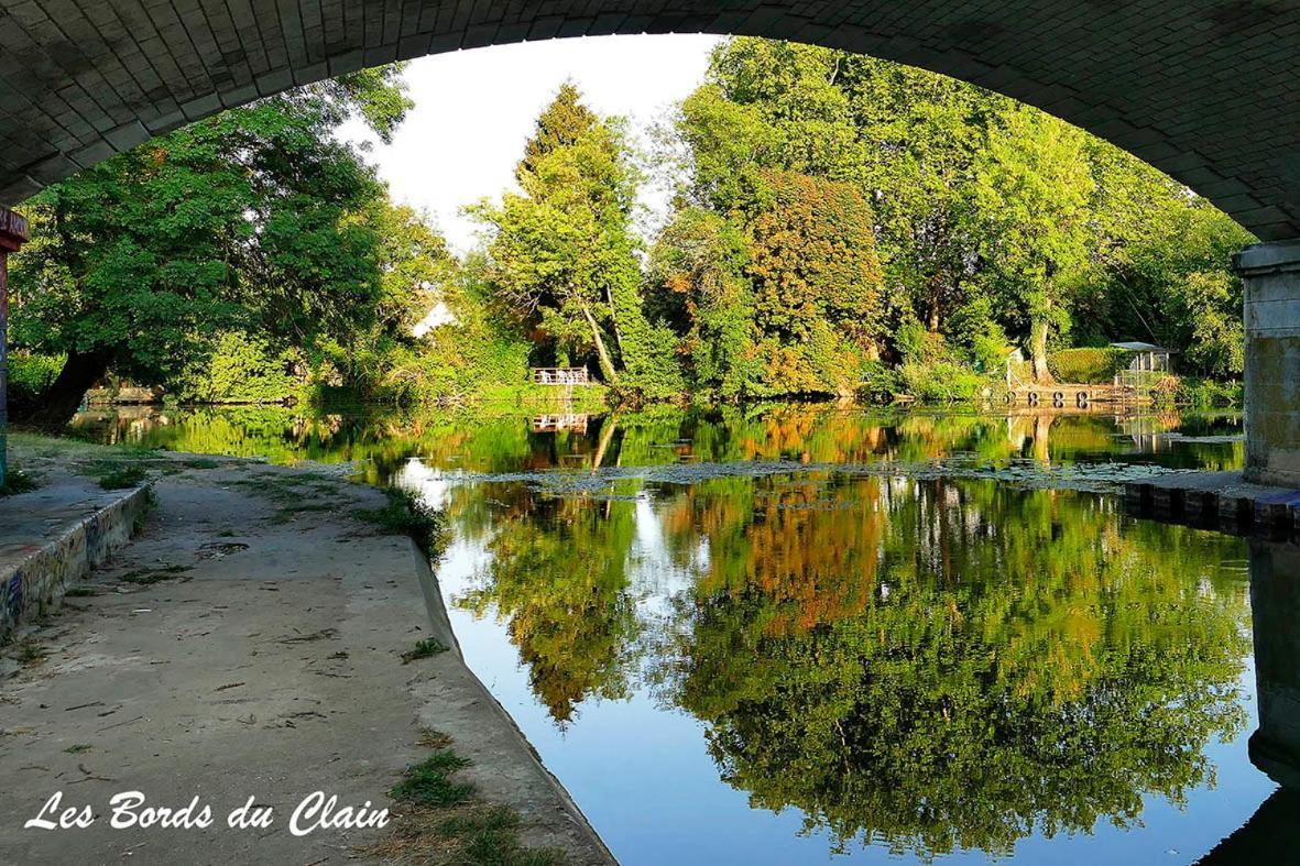 Appartement Les Jardins Du Clain à Poitiers Extérieur photo